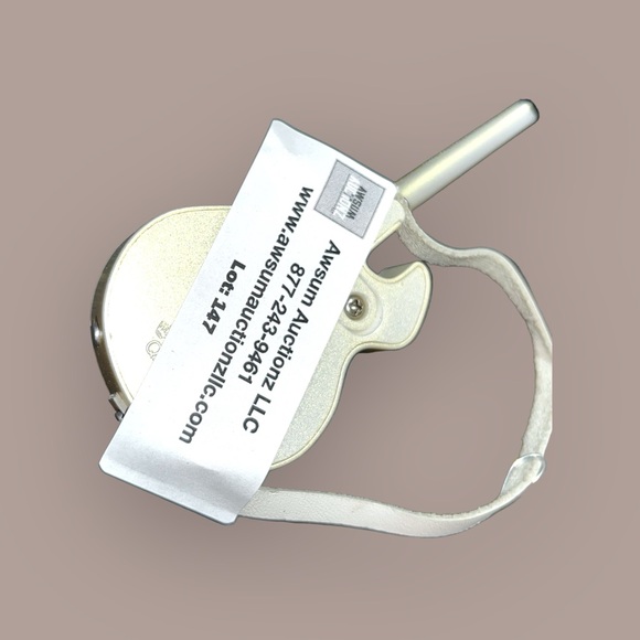 Rockin’ Reindeer Riff: 2010 Hallmark ‘Run Rudolph Run’ Musical Guitar Ornament - Picture 6 of 6